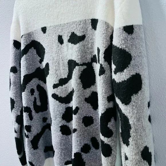 Amoli Funky Women’s Cardigan Blue, Blsck, White Size Large Tiger Print - Picture 7 of 7